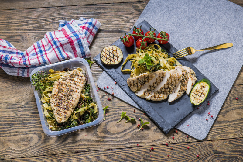 Tagliatelle ze szpinakiem i kurczakiem  "FIT" (350 g)